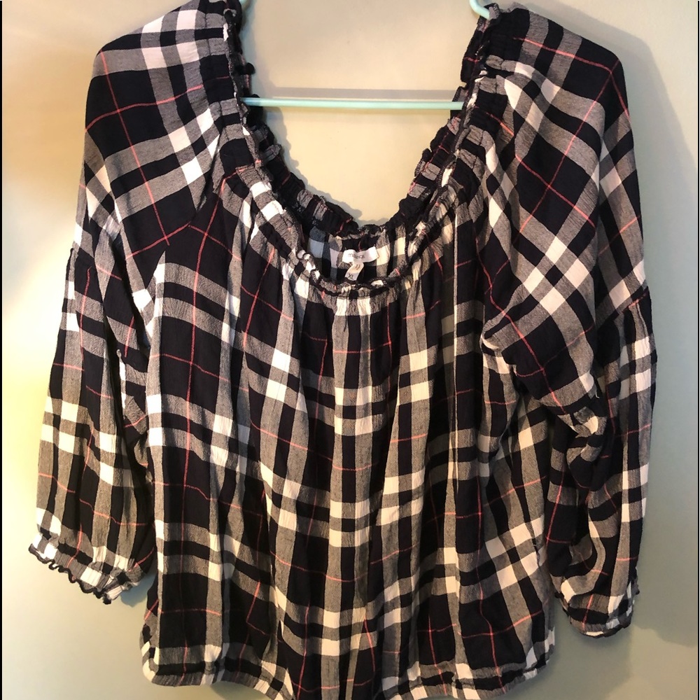 Off The Shoulder Shirt - Picture 1 of 3